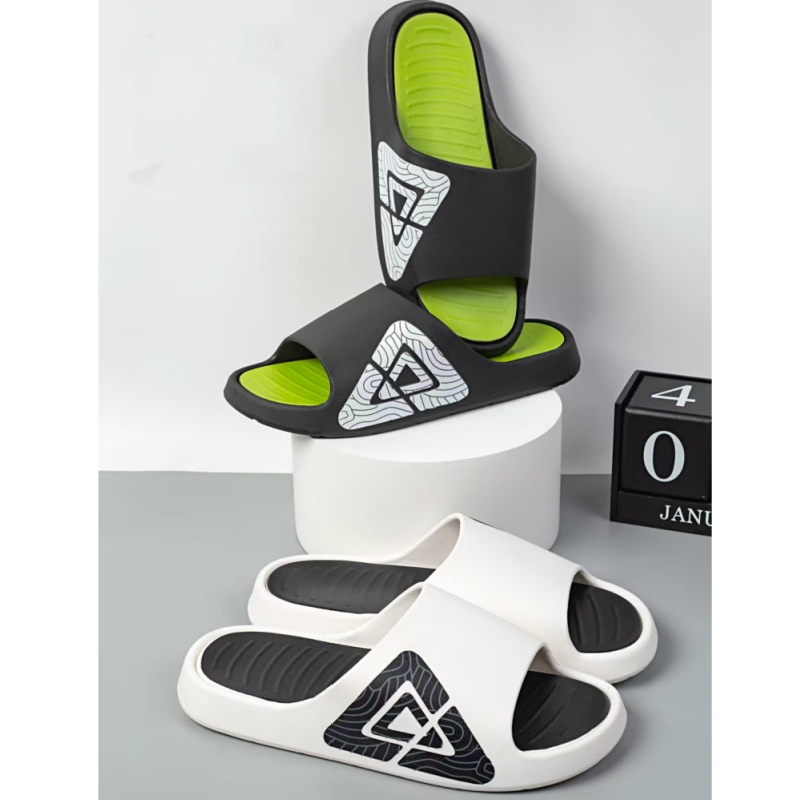 新博美时尚男拖